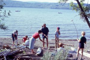 DickHarrison_1982 08 #039 Steens, Harrisons - Cottage Beach