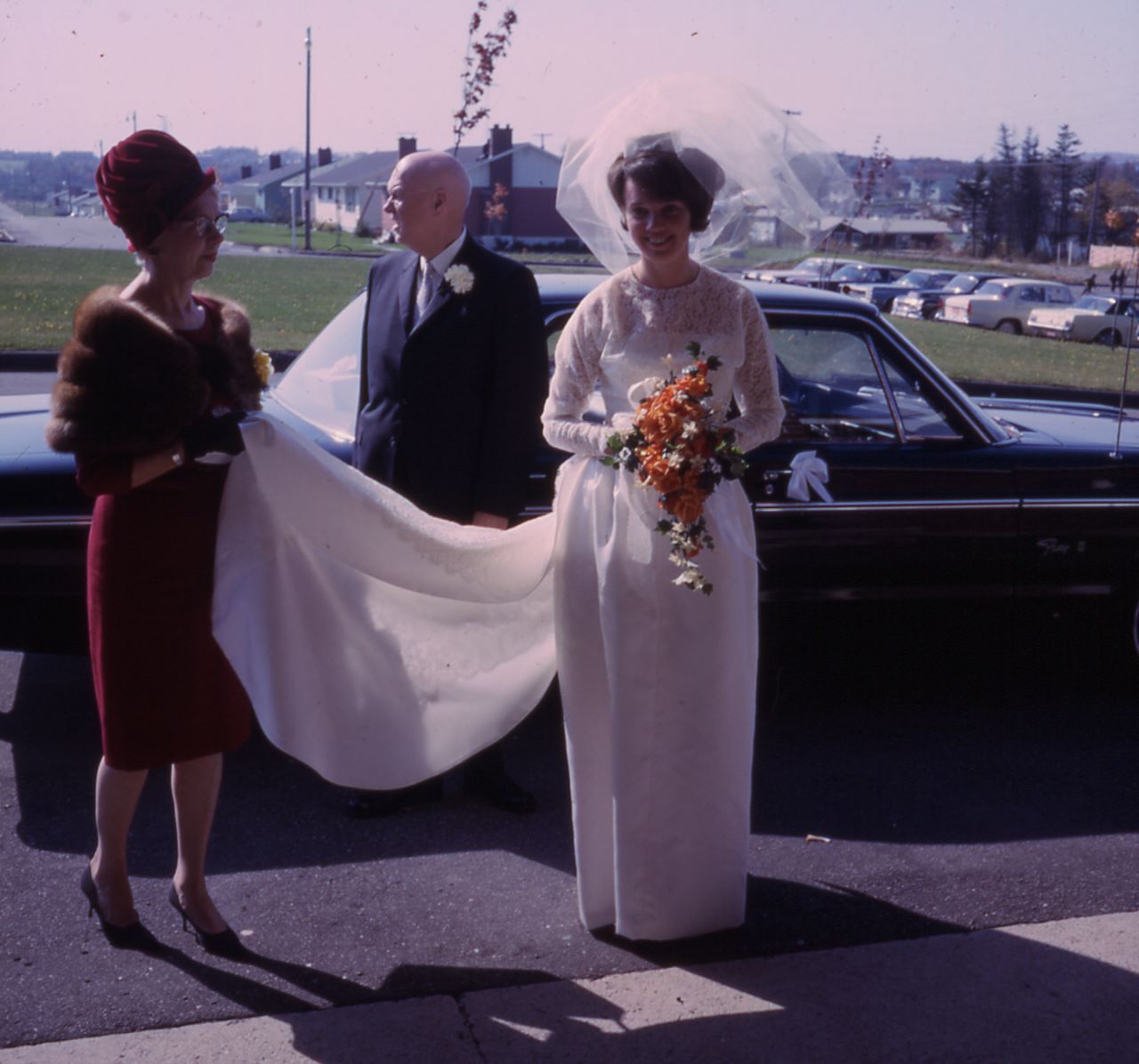 1966 10 08 #13ue's Arrival at Church