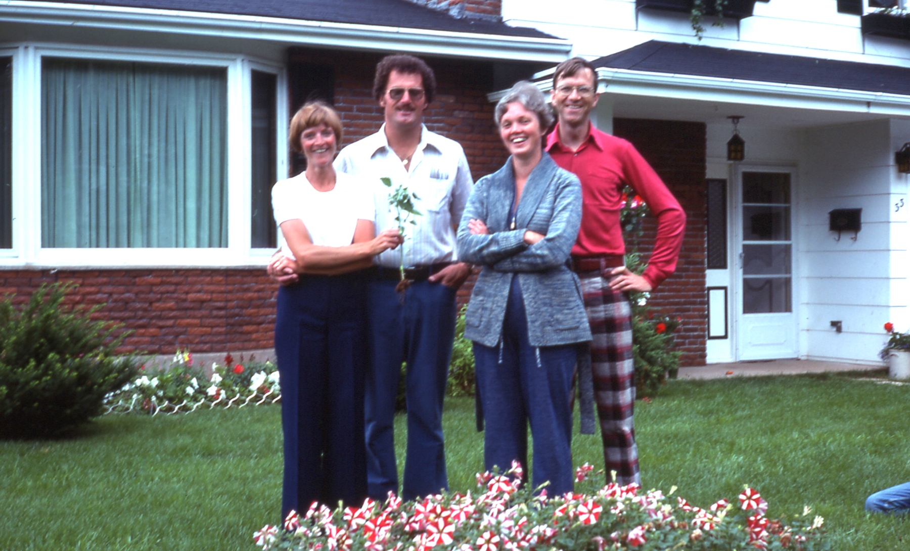 1978 07 #033 Janet, David, Sue, Dick