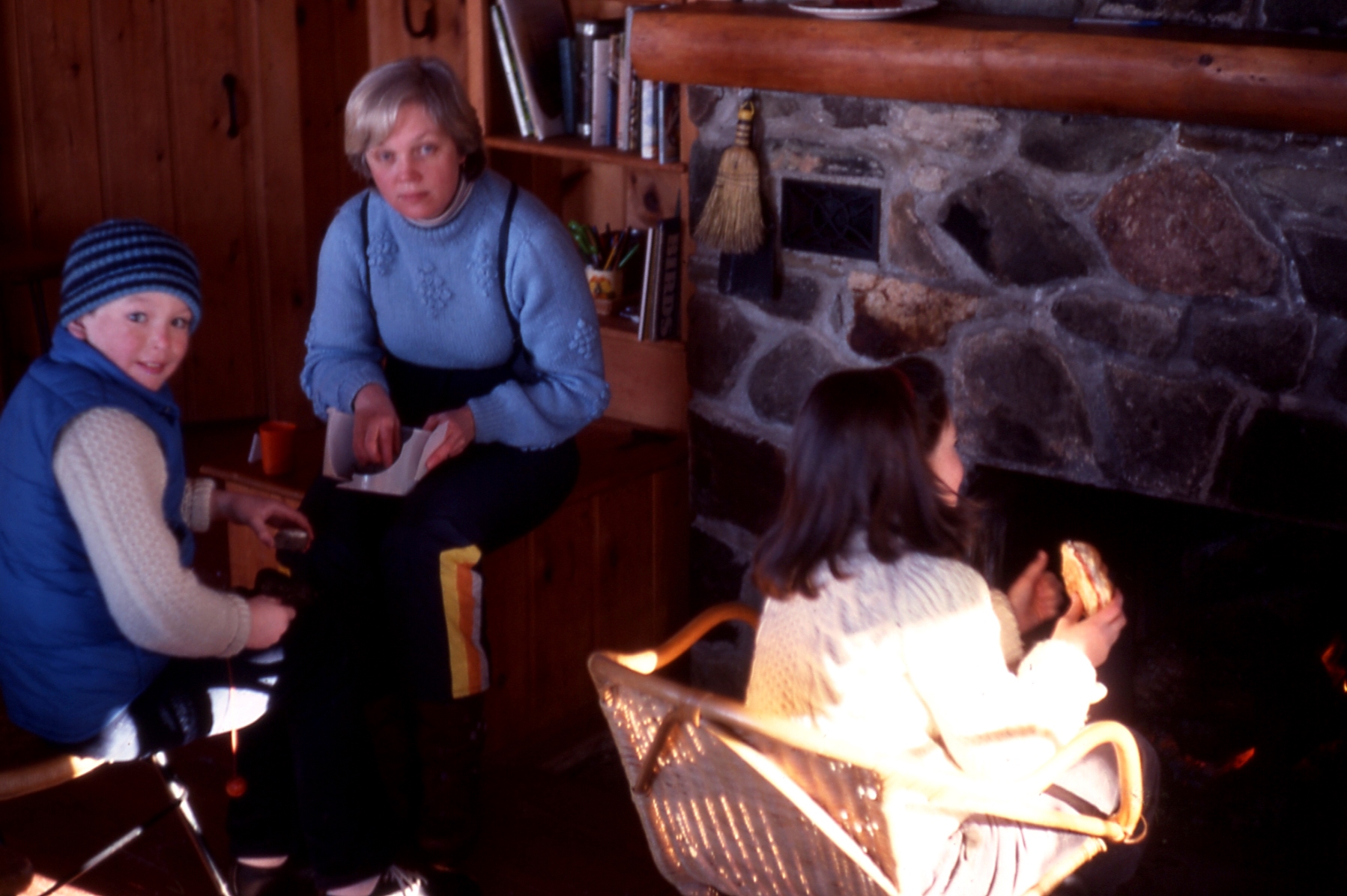 1985 01 #001 Tim, Sue, Coleen O'Brien