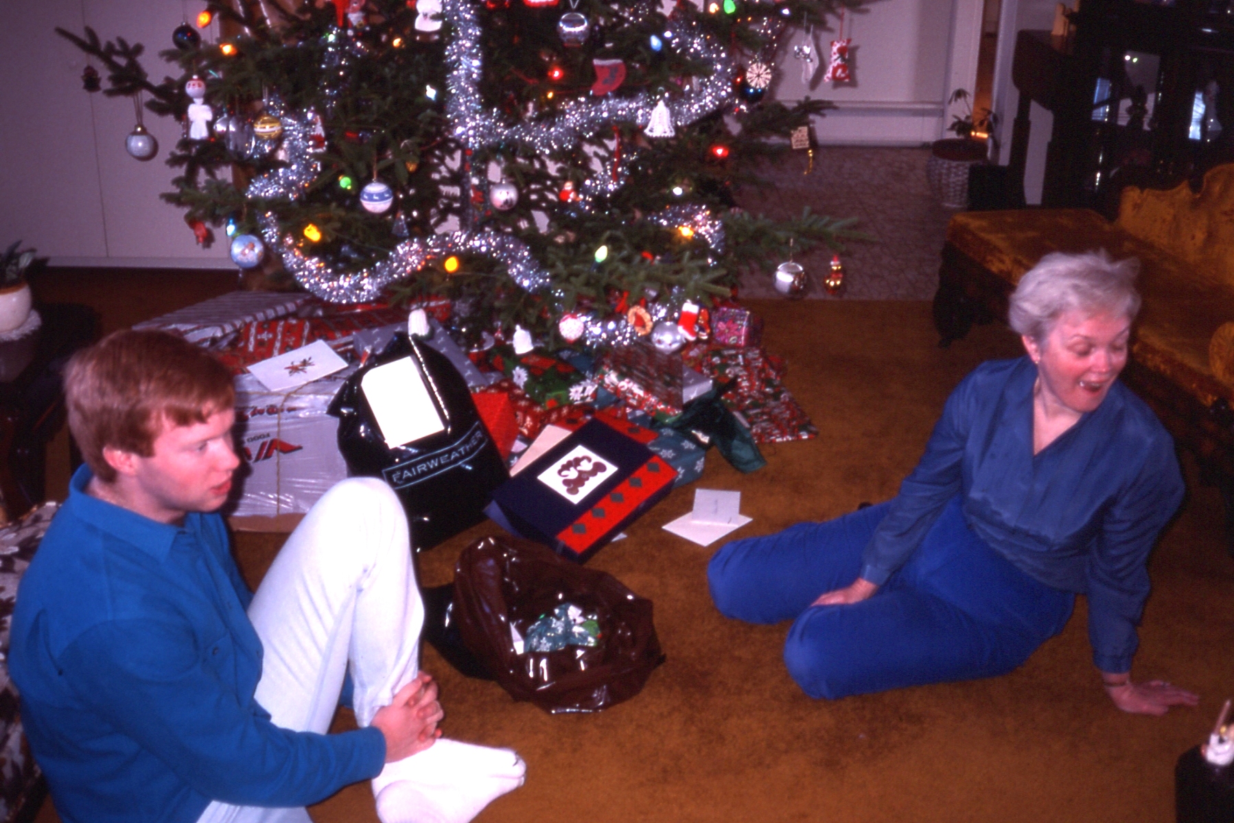 1989 12 #007 John, Sue