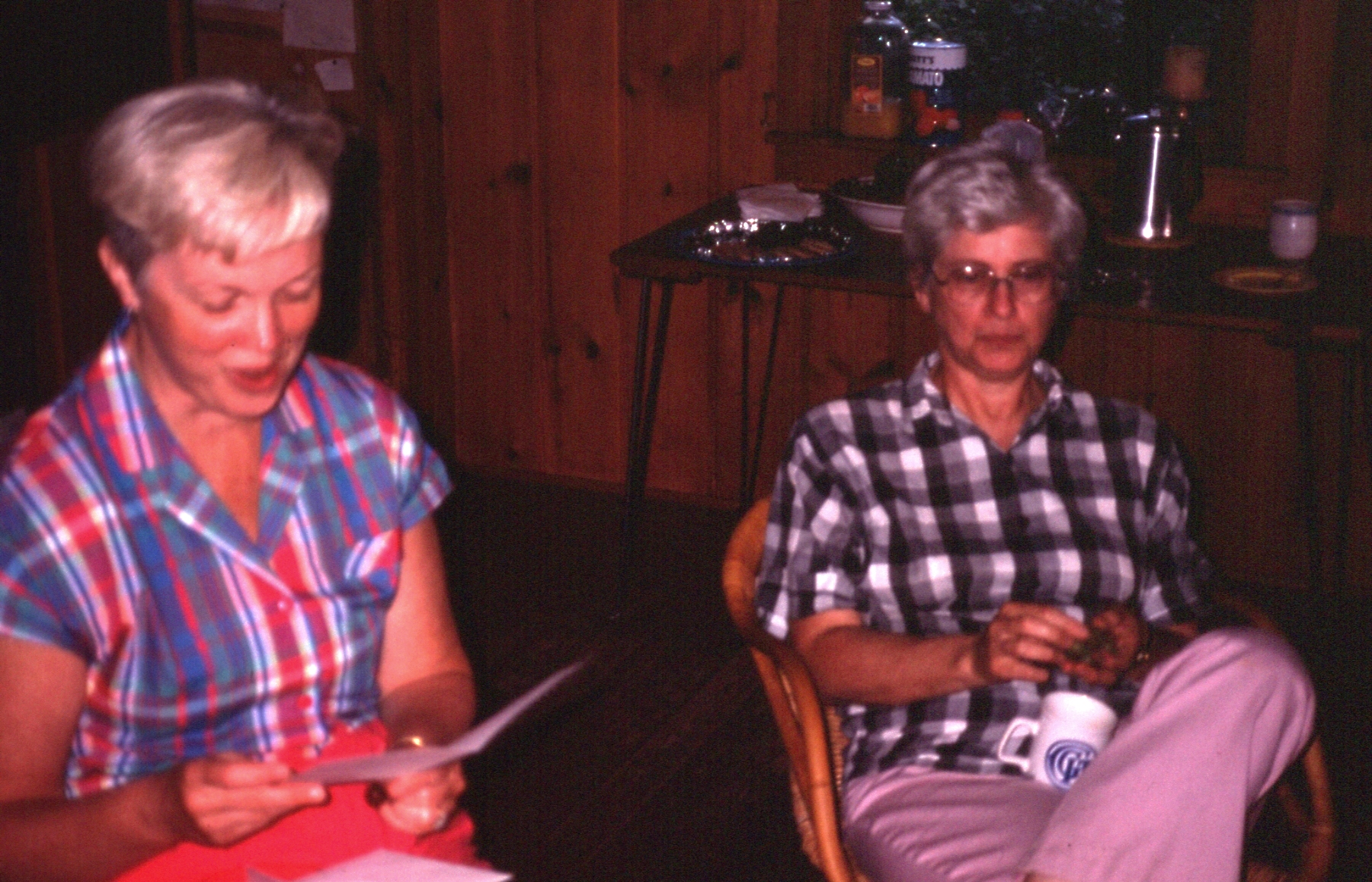 1990 08 #002 Sue, Ruth