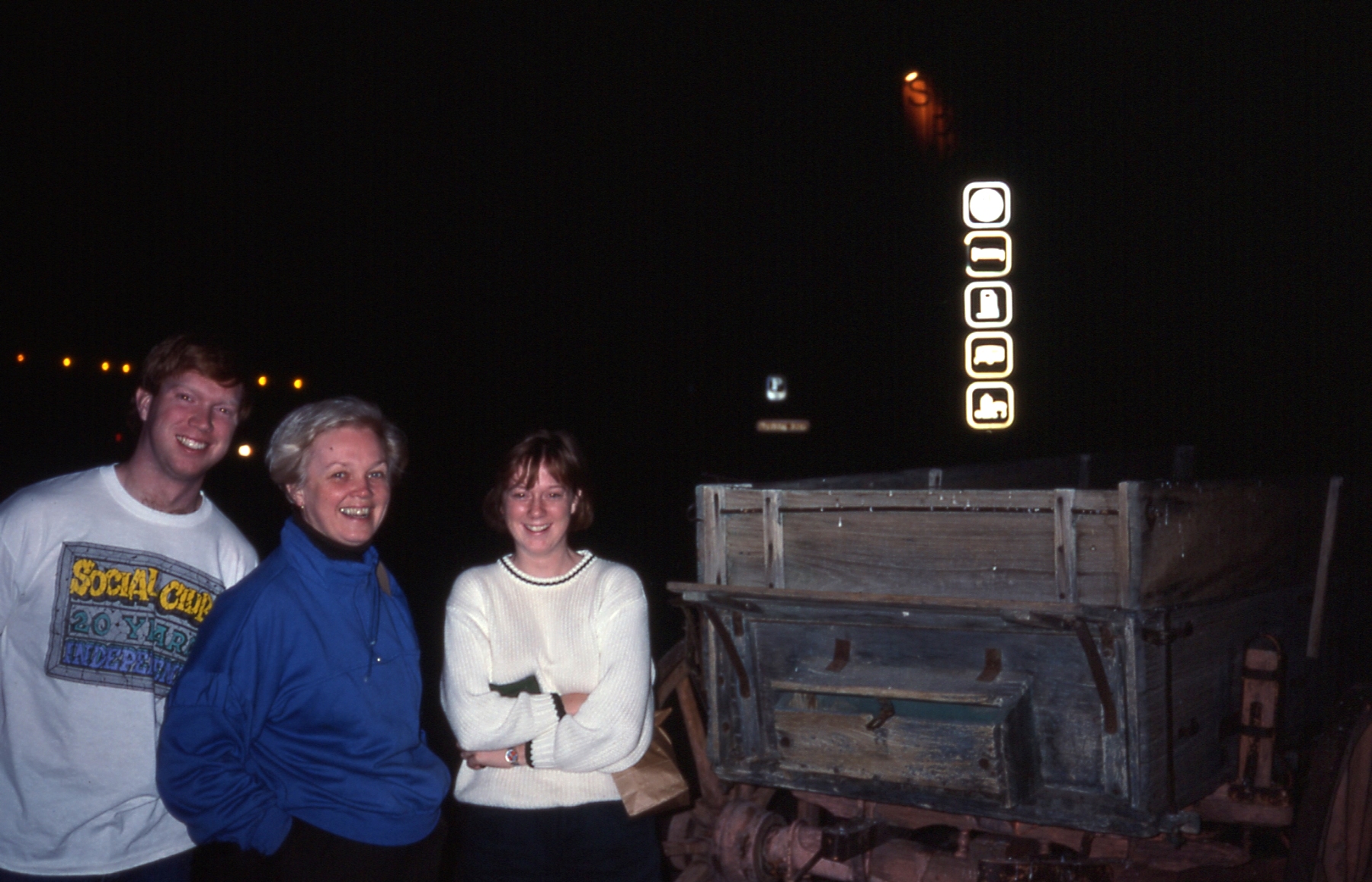 1990 12 #031 Death Valley