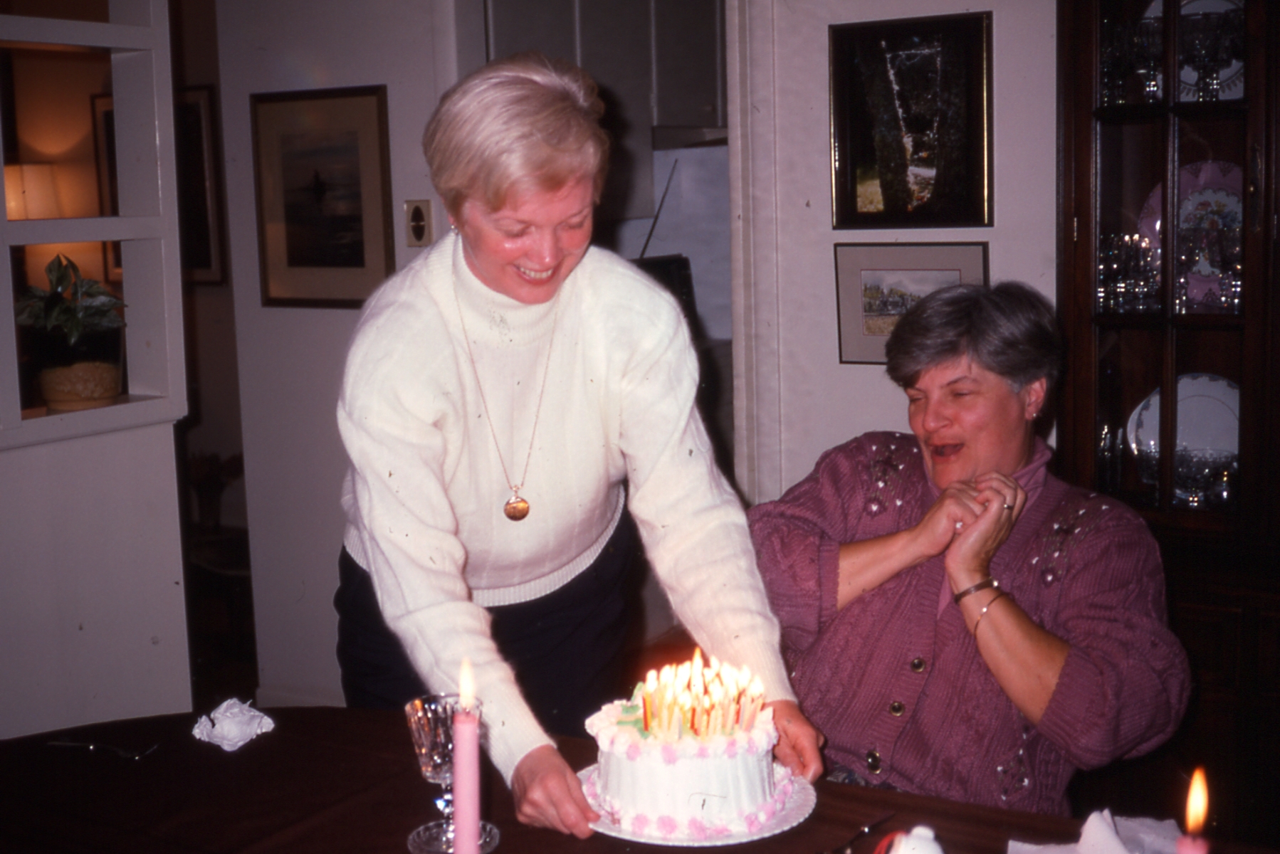 1991 11 #001 Sue, Joan
