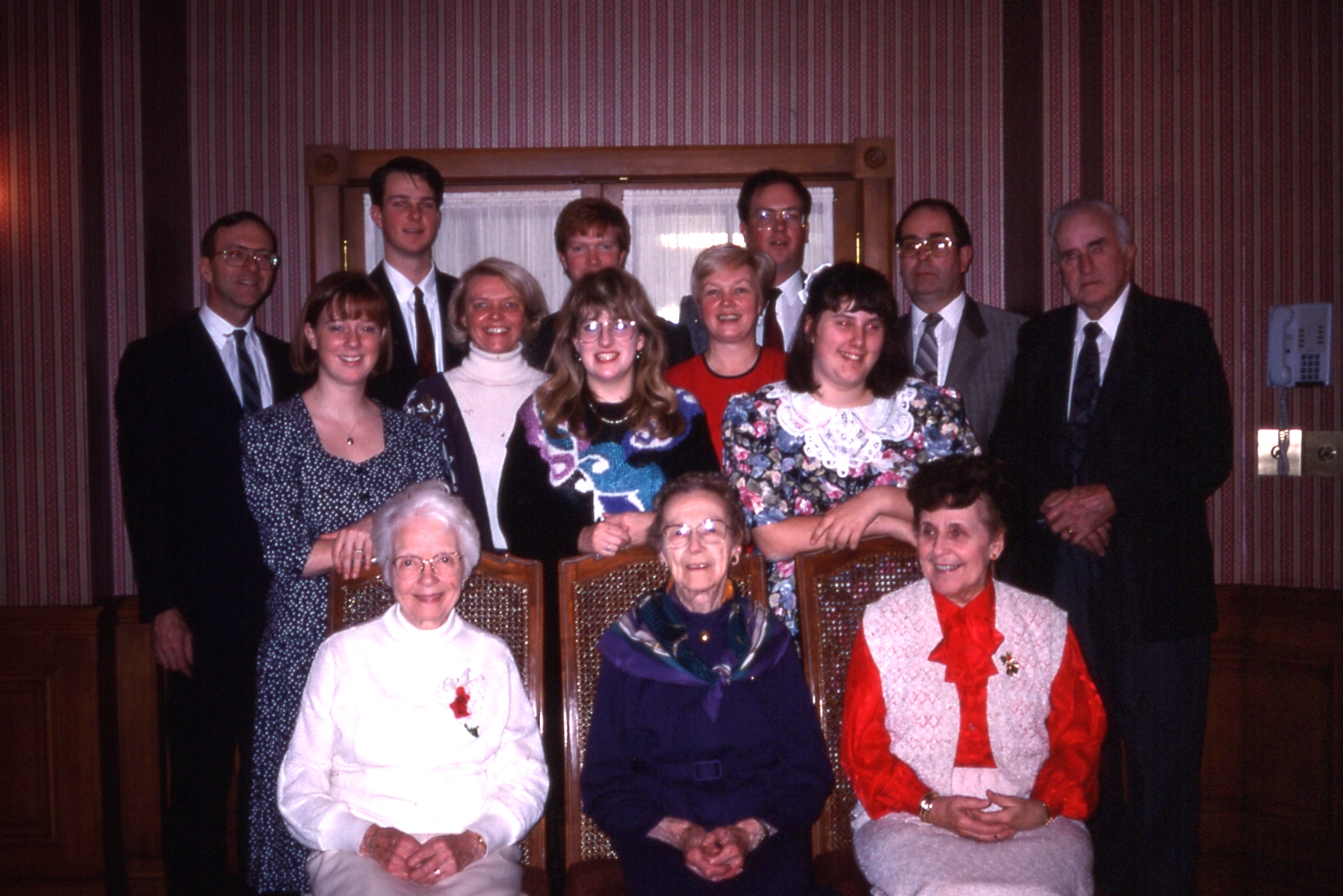 1991 12 #019 Family