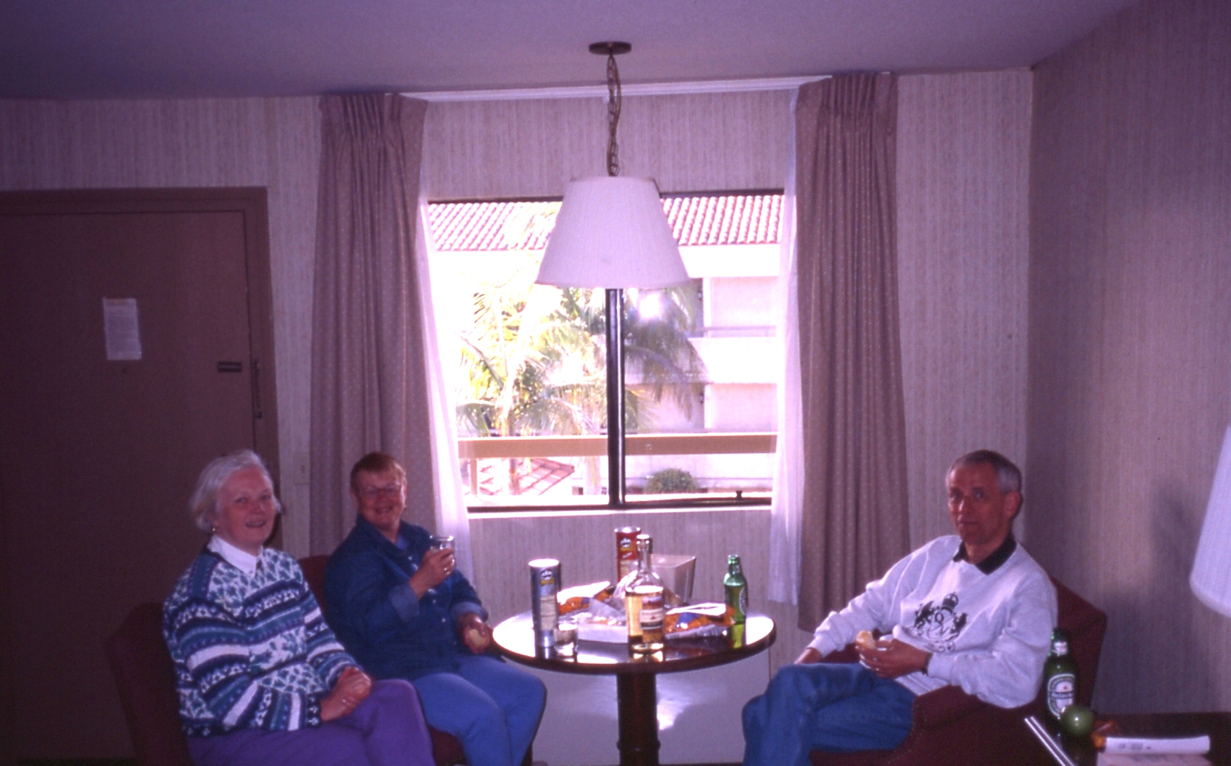2000 01 #021 Motel Room
