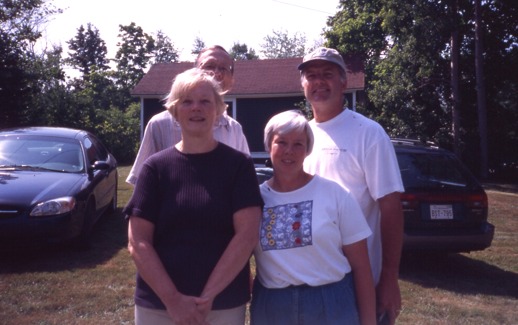 2001 08 #005 Aug Dick, Allan, Sue, Marj