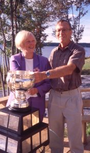 2001 08 #008 Sue, Dick - Calder Cup