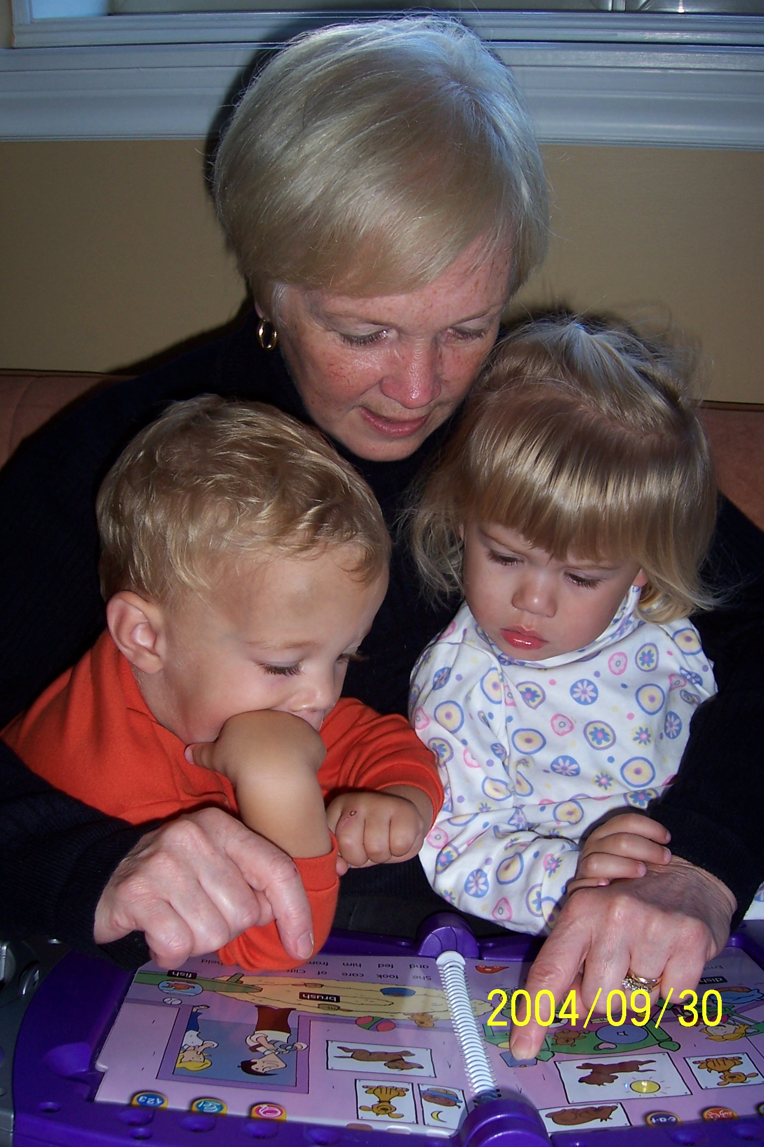 2004 09 30 Nan, Colin, Sarah
