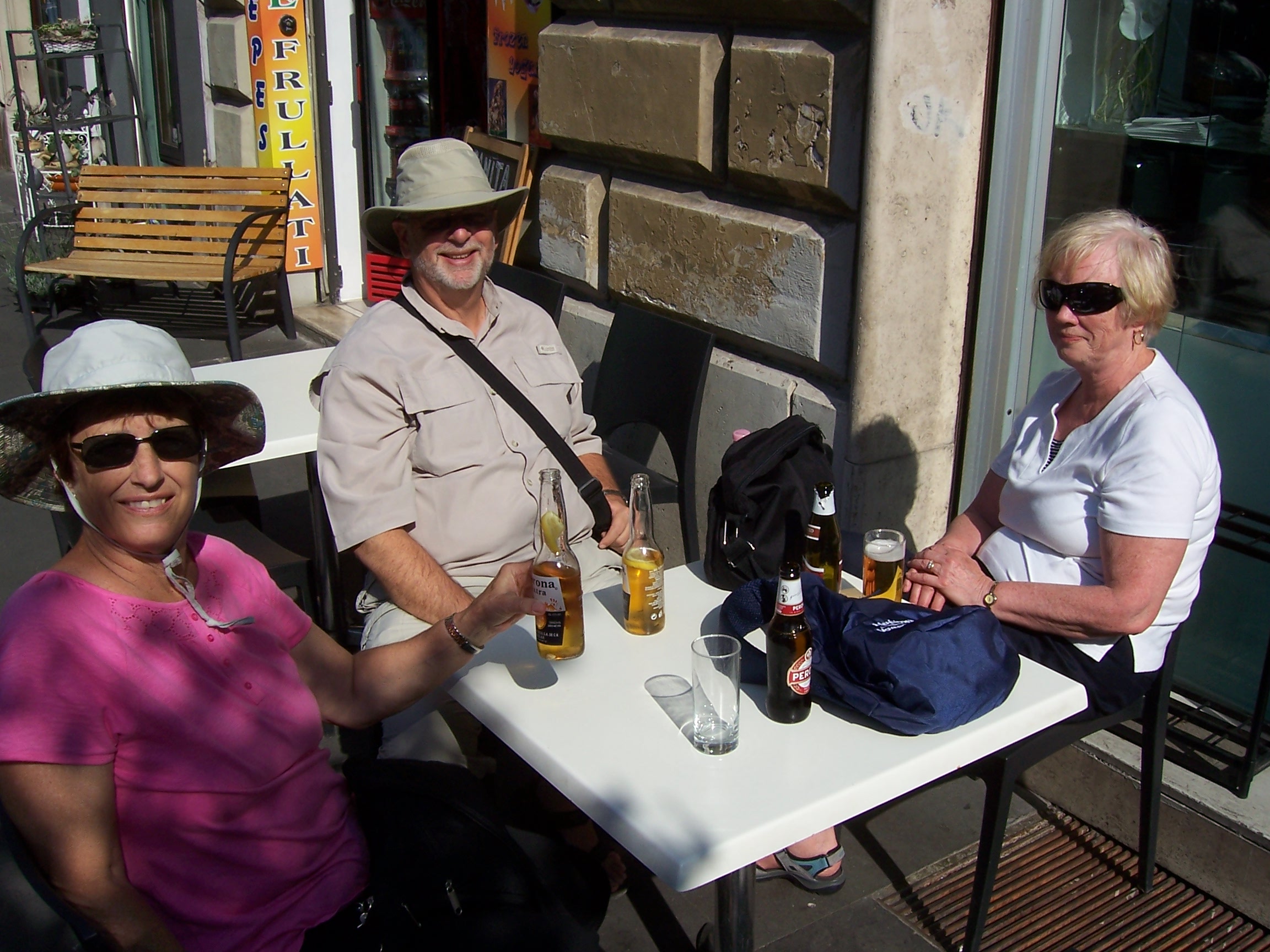 2013 06 27 54 Rome - Hazel, Bob, Sue