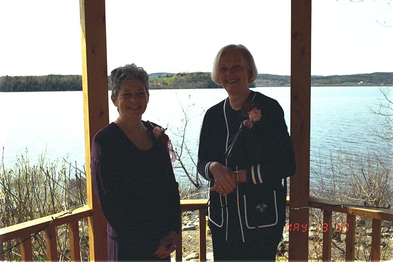 p0005-Sarah & Sue